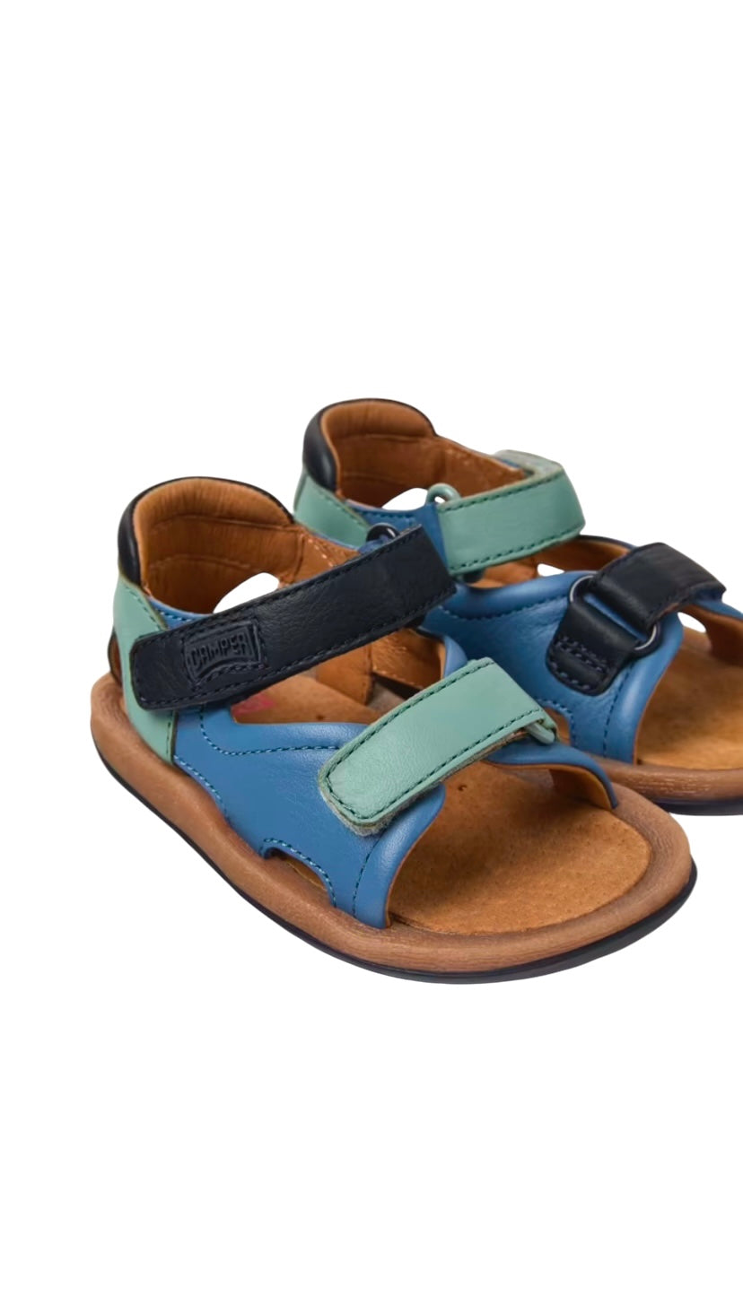 K800362-014 Camper