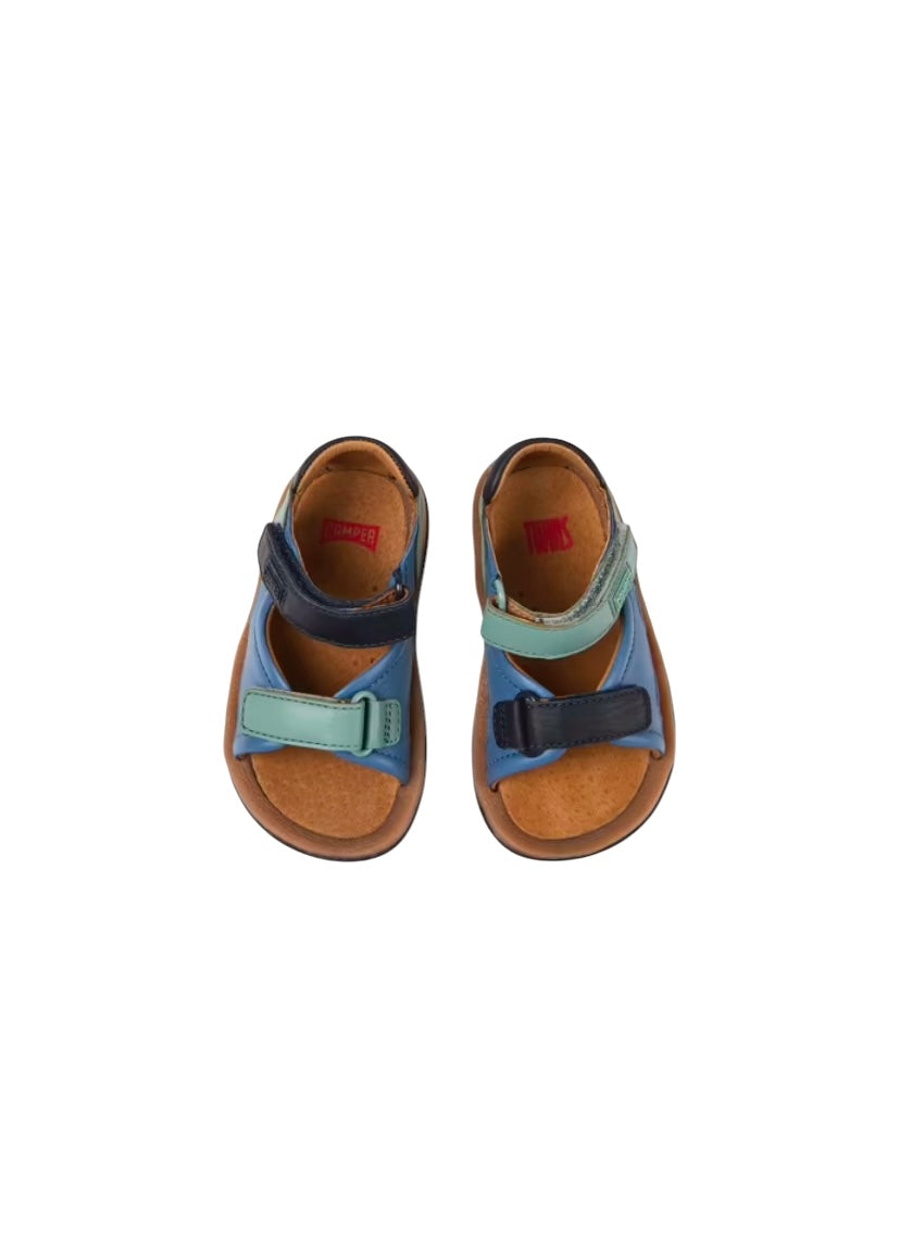 K800362-014 Camper