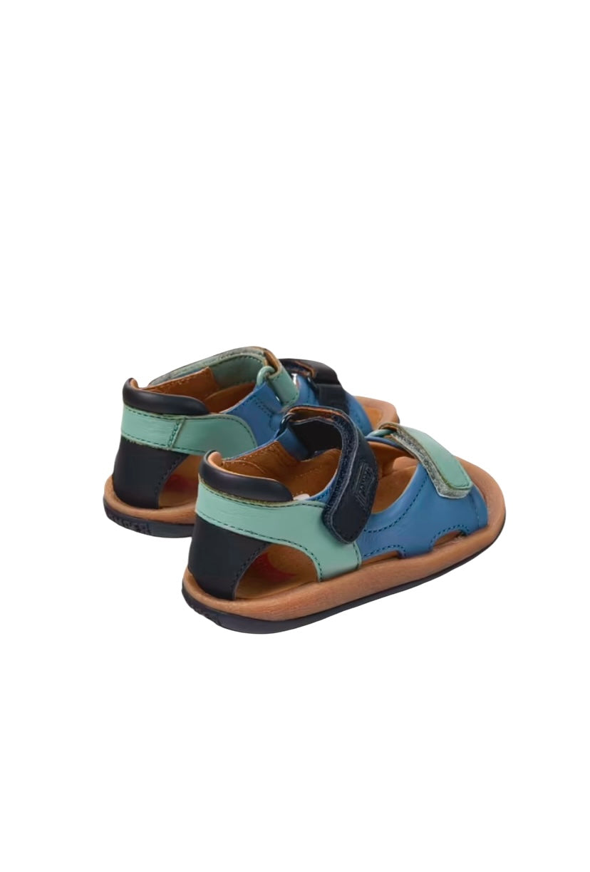 K800362-014 Camper