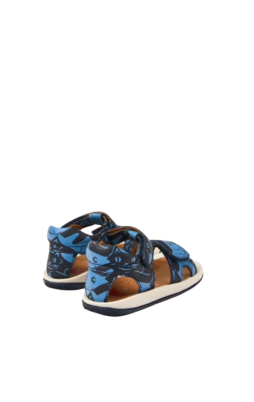 K800580-004 Camper