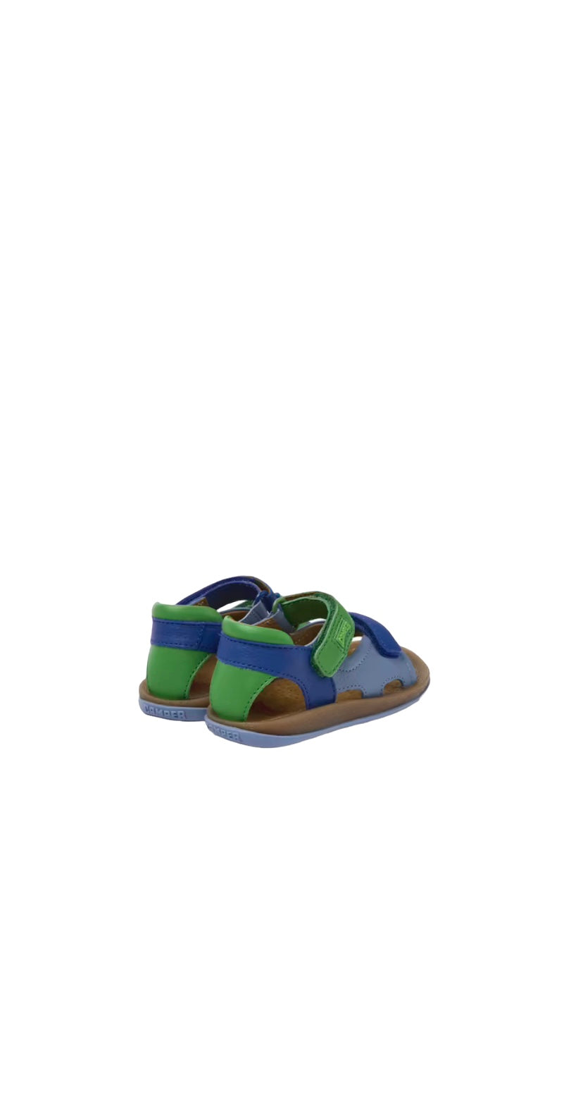K800362-012 Camper