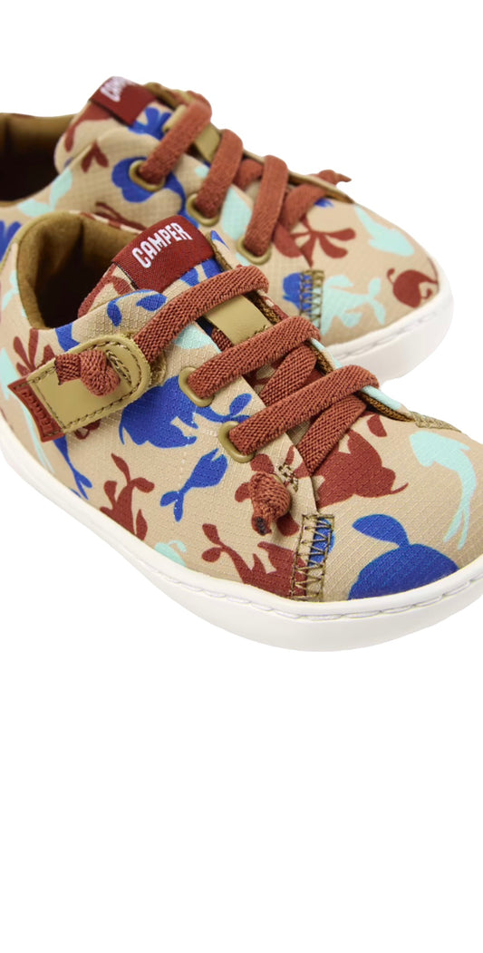 K800369-019 Camper