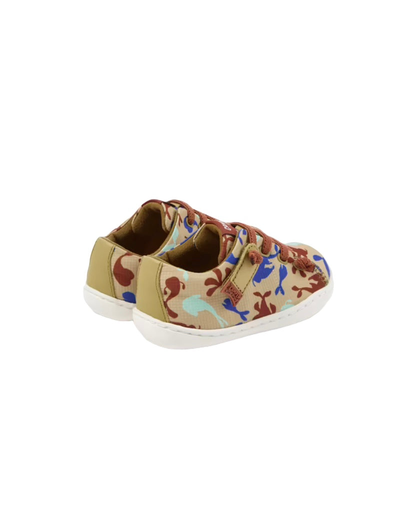 K800369-019 Camper