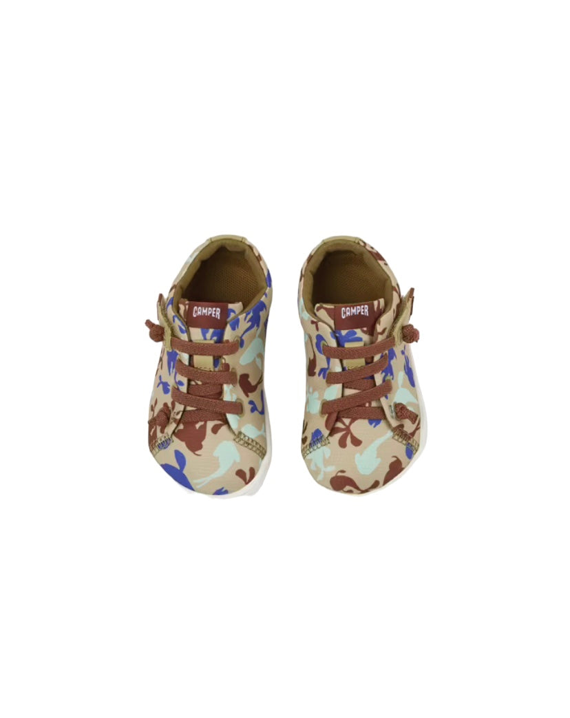 K800369-019 Camper