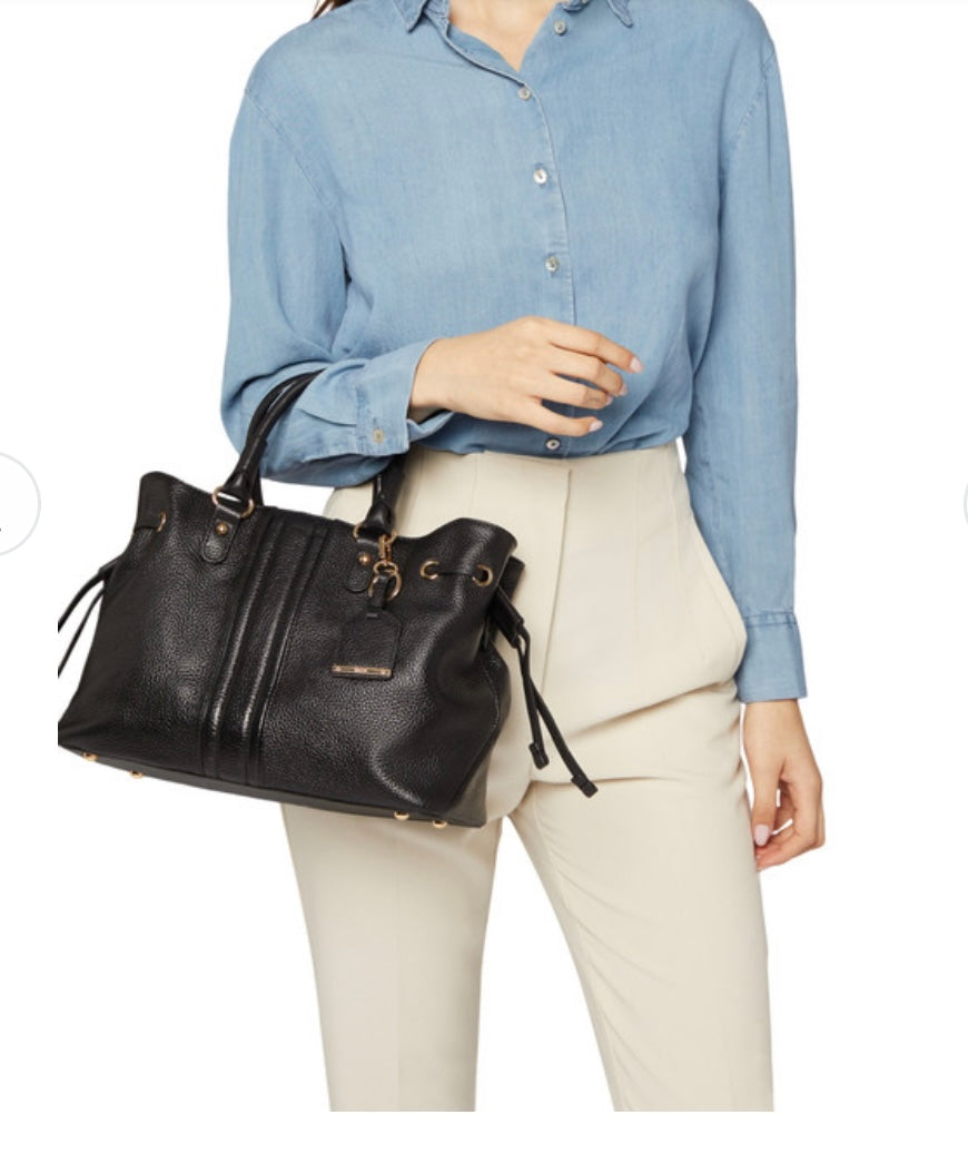 D36J2 Marsilia bag black Geox