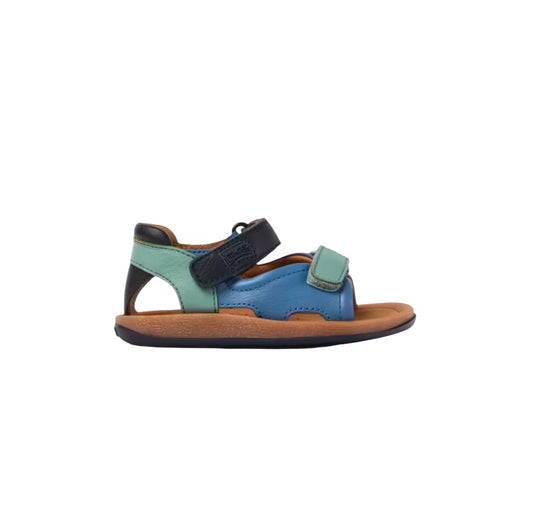 K800362-014 Camper